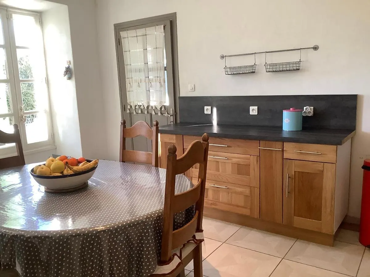La Maison Du Bonheur Pierrelatte Guest house